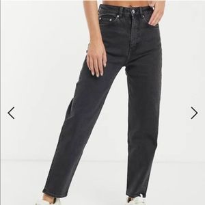 Weekday Lash Extra High Rise Mom Jean W27 L30